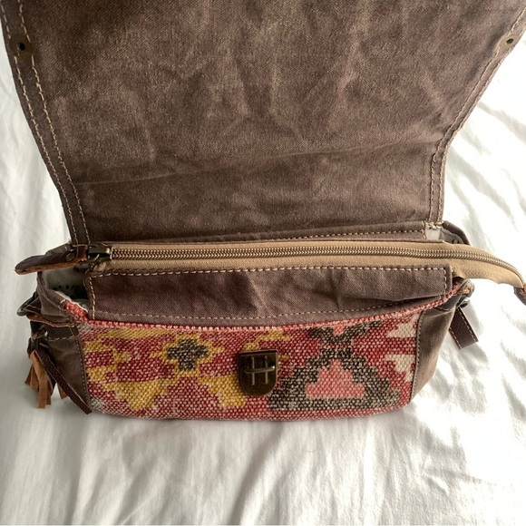 New Myra Leather Western Crossbody Bag Mixed Media Clasp Zipper Southwest Rodeo - Picture 11 of 16